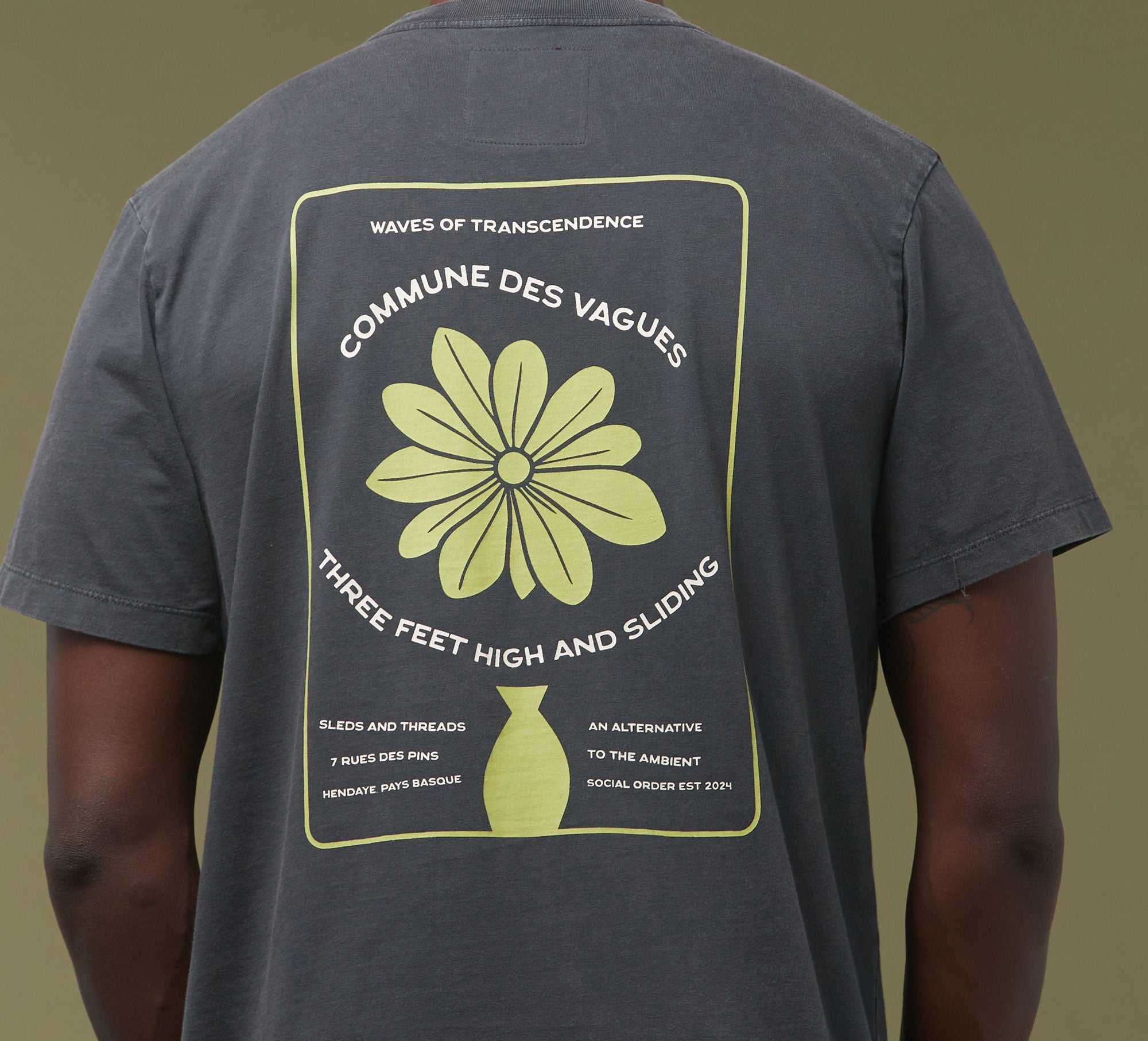VALLAD WAVELOGO TEE　Sサイズ 3FT HIGH SS TEE – COMMUNE DES VAGUES
